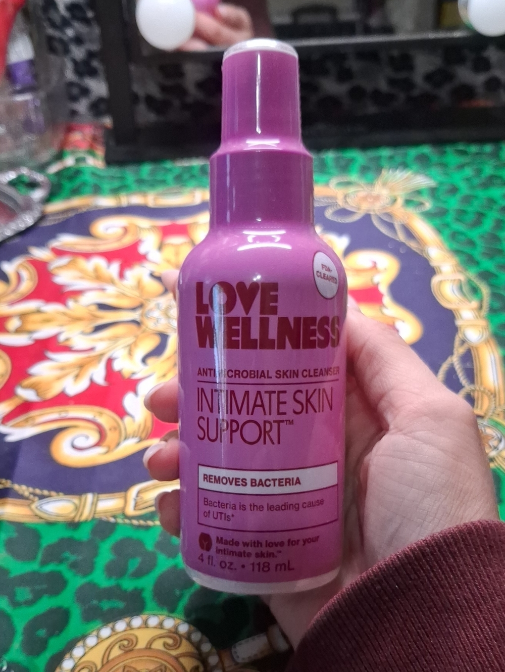 Intimate Skin Support Antimicrobial Cleanser - Pink